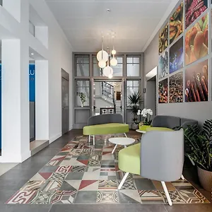https://medinblu.taorminaitalyhotels.com